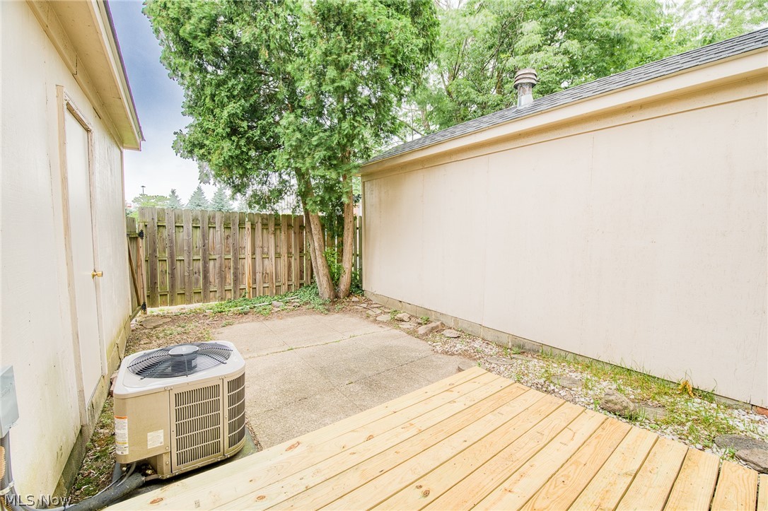 2398 Arlington Drive Lyndhurst OH 44124