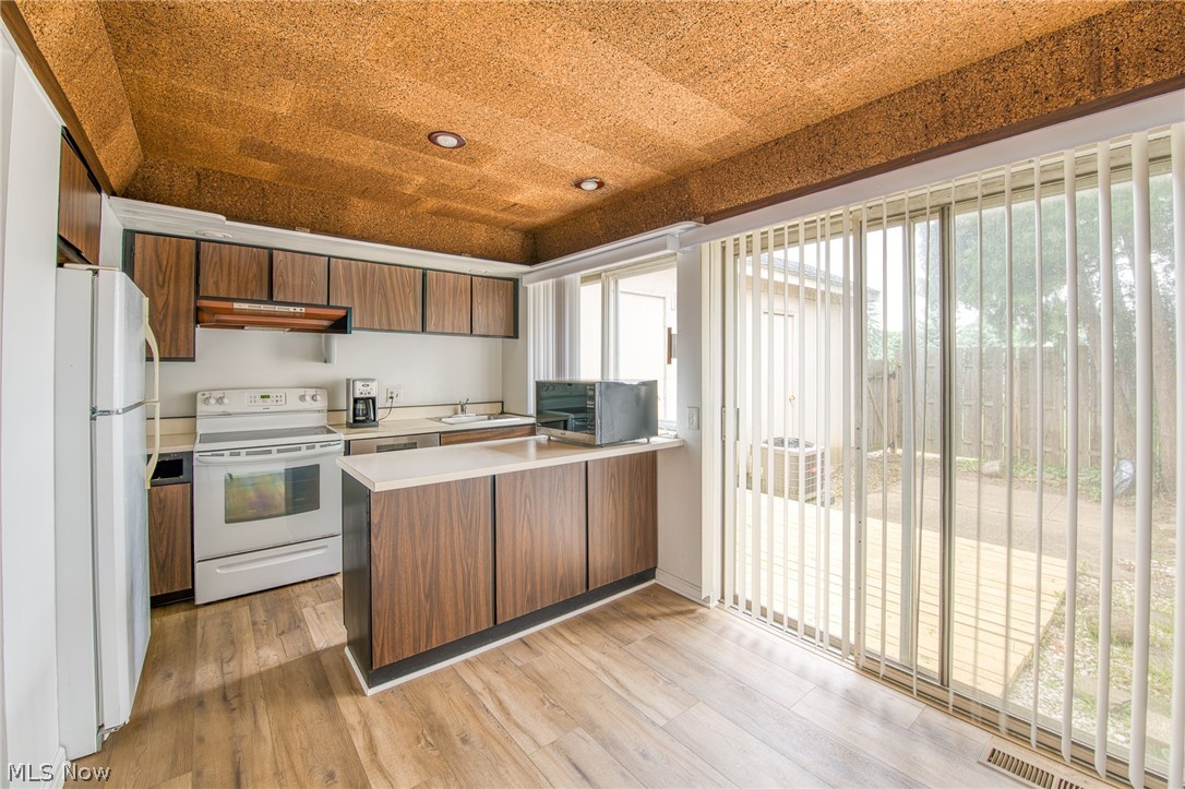 2398 Arlington Drive Lyndhurst OH 44124