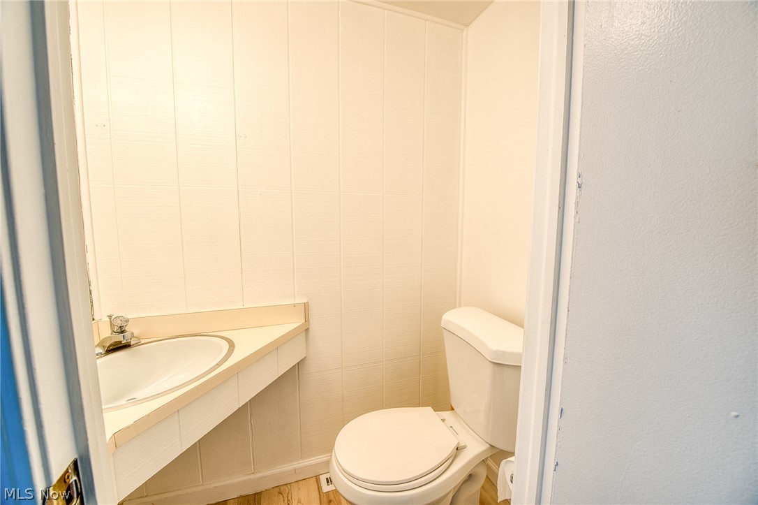 2398 Arlington Drive Lyndhurst OH 44124