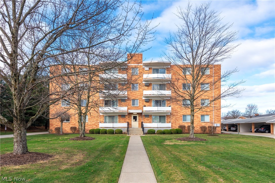 521 Tollis Parkway Broadview Heights OH 44147