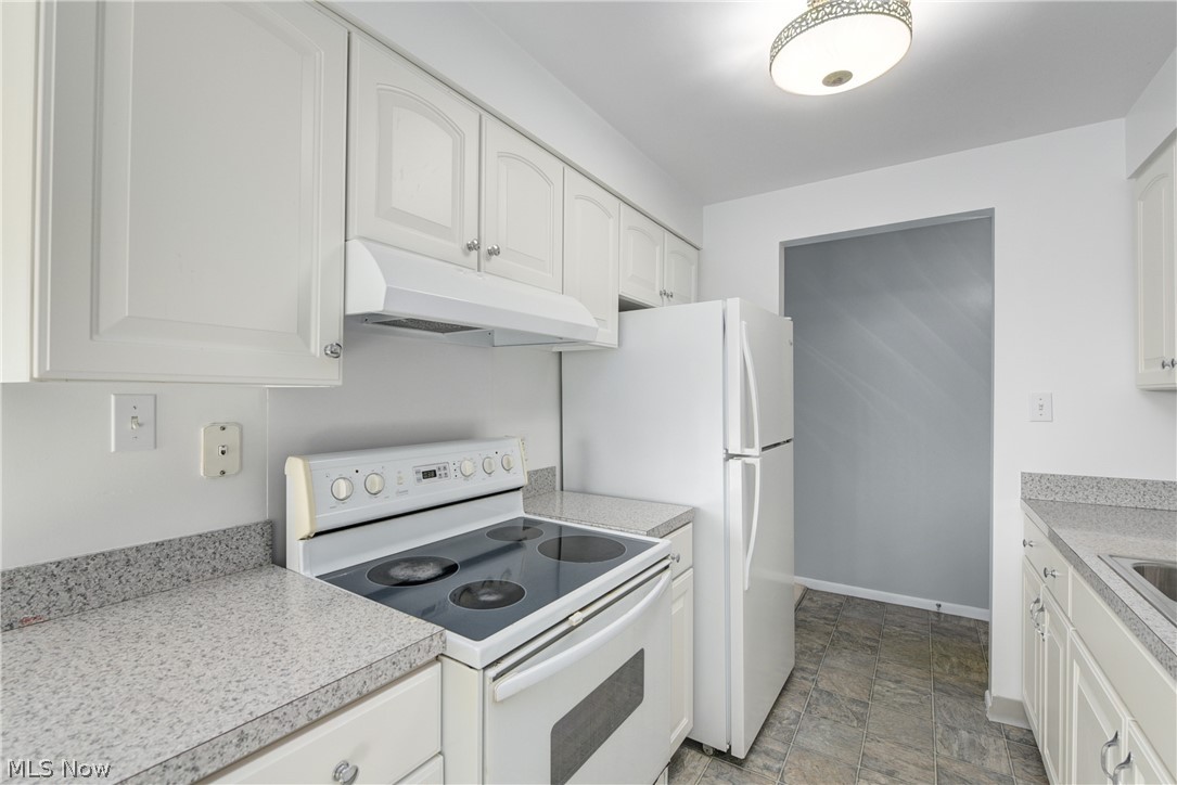 521 Tollis Parkway Broadview Heights OH 44147