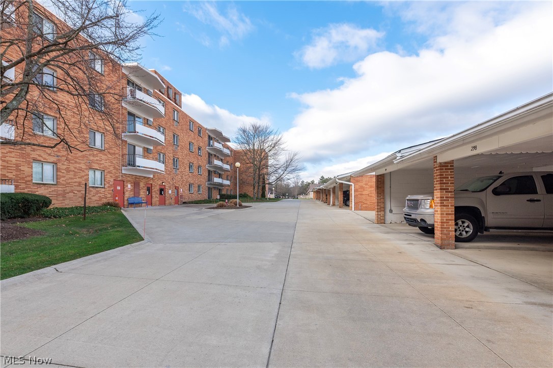 521 Tollis Parkway Broadview Heights OH 44147