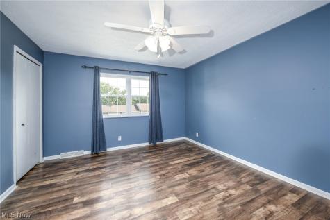 1317 Sandelwood Oval Kent OH 44240