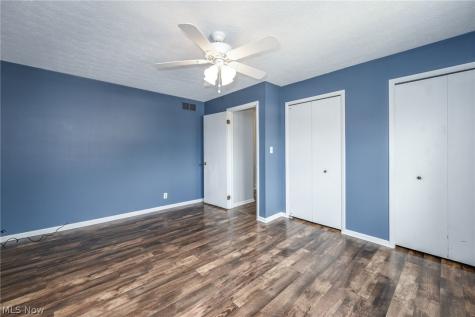 1317 Sandelwood Oval Kent OH 44240