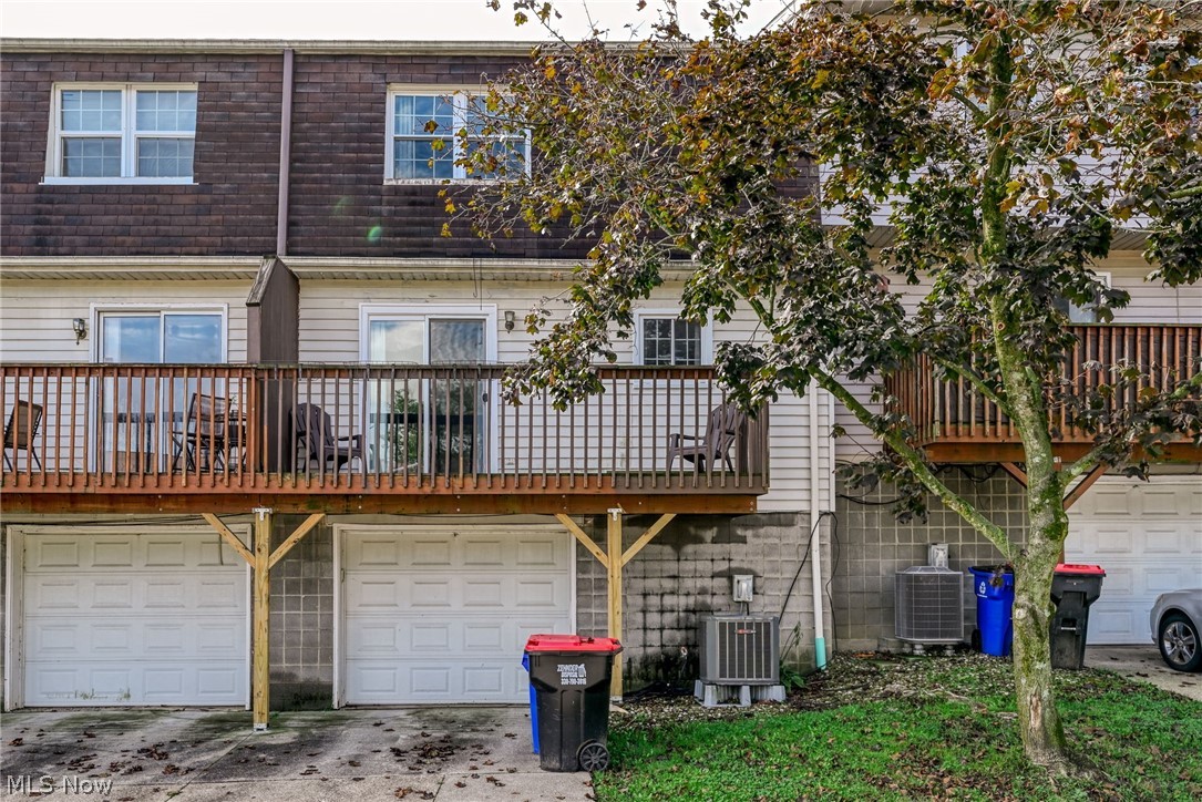 1317 Sandelwood Oval Kent OH 44240