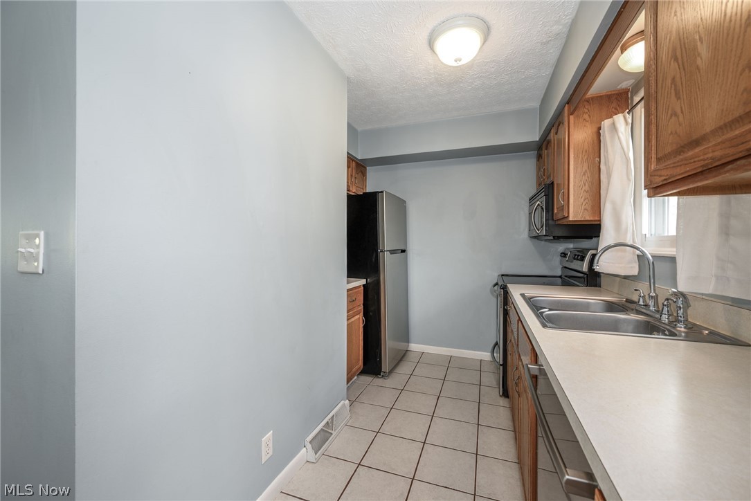 1317 Sandelwood Oval Kent OH 44240