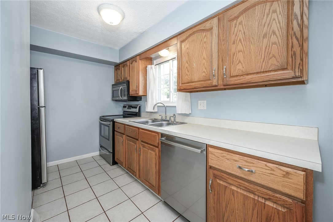 1317 Sandelwood Oval Kent OH 44240