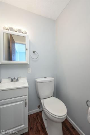 1317 Sandelwood Oval Kent OH 44240