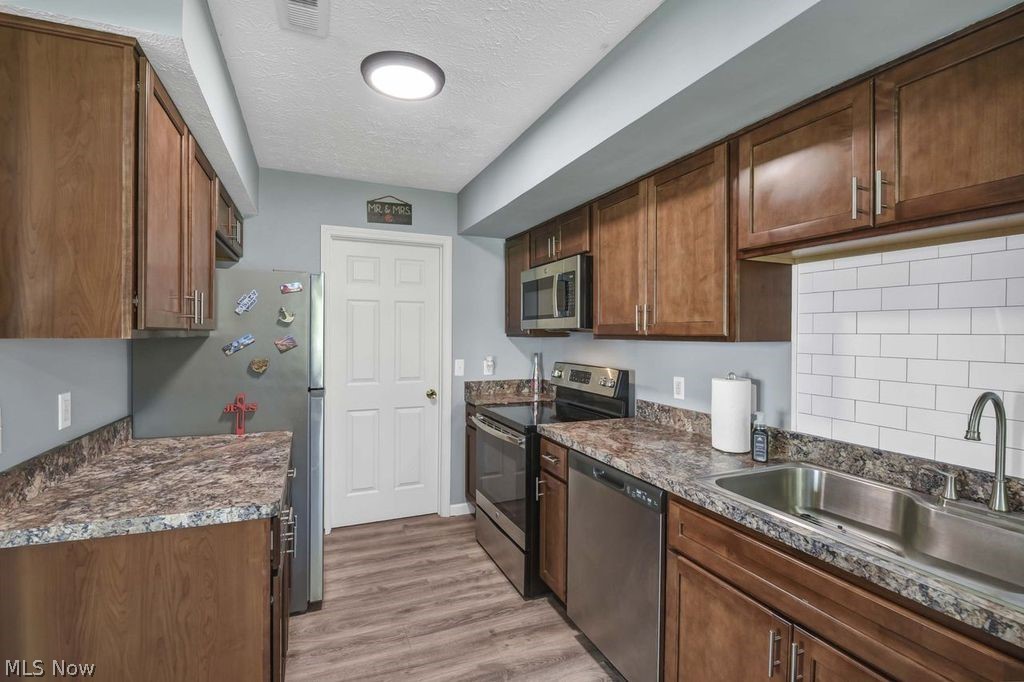 6804 Meadow Lane Middleburg Heights OH 44130