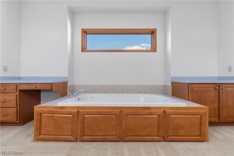 1315 Fieldcrest Drive Wadsworth OH 44281