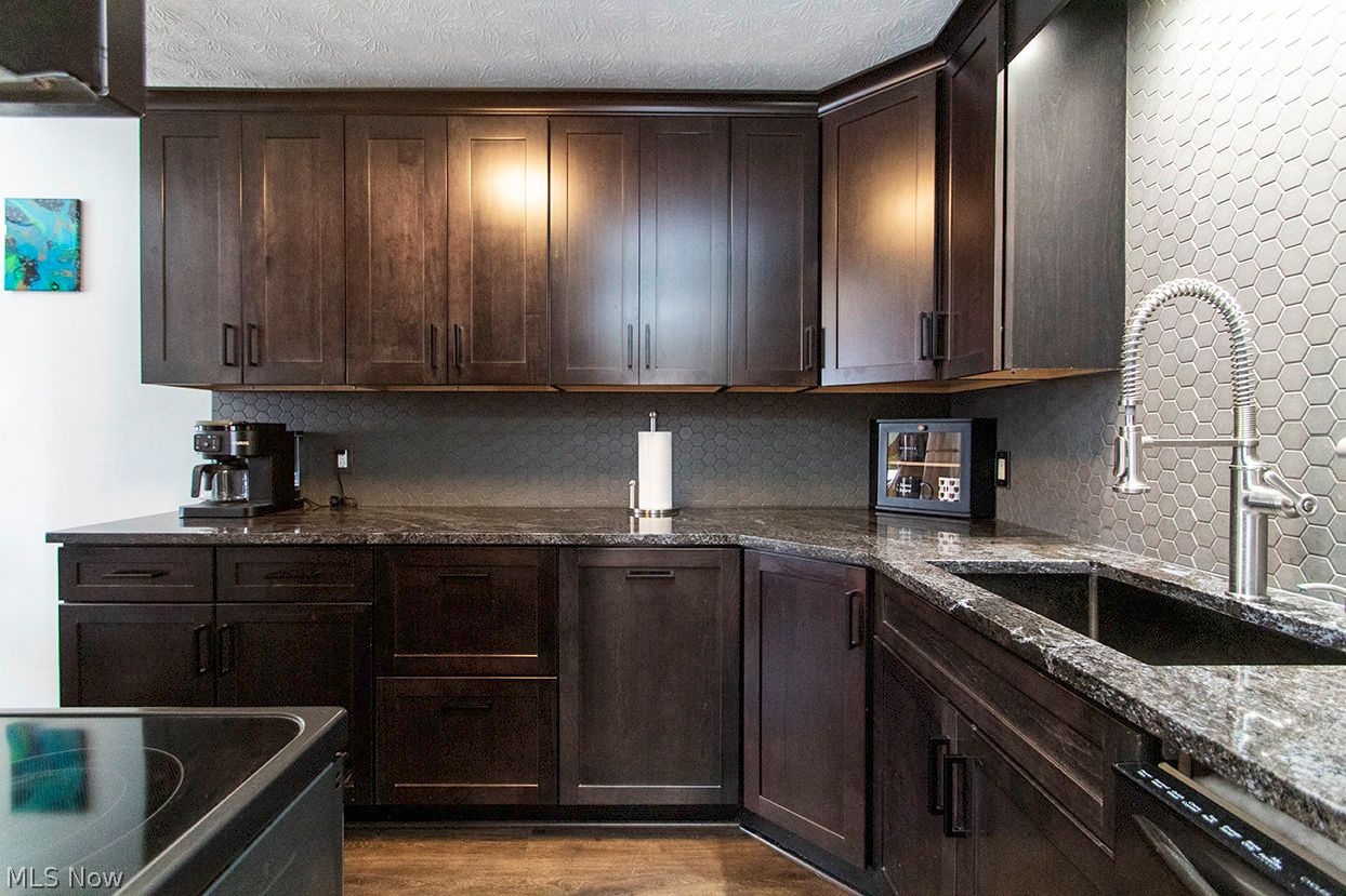 2685 Mull Avenue Copley OH 44321