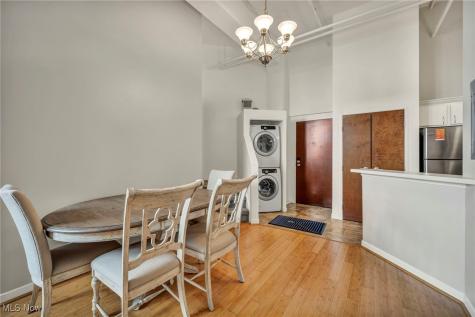 1133 W 9th Street Cleveland OH 44113