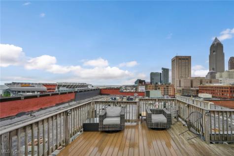 1133 W 9th Street Cleveland OH 44113
