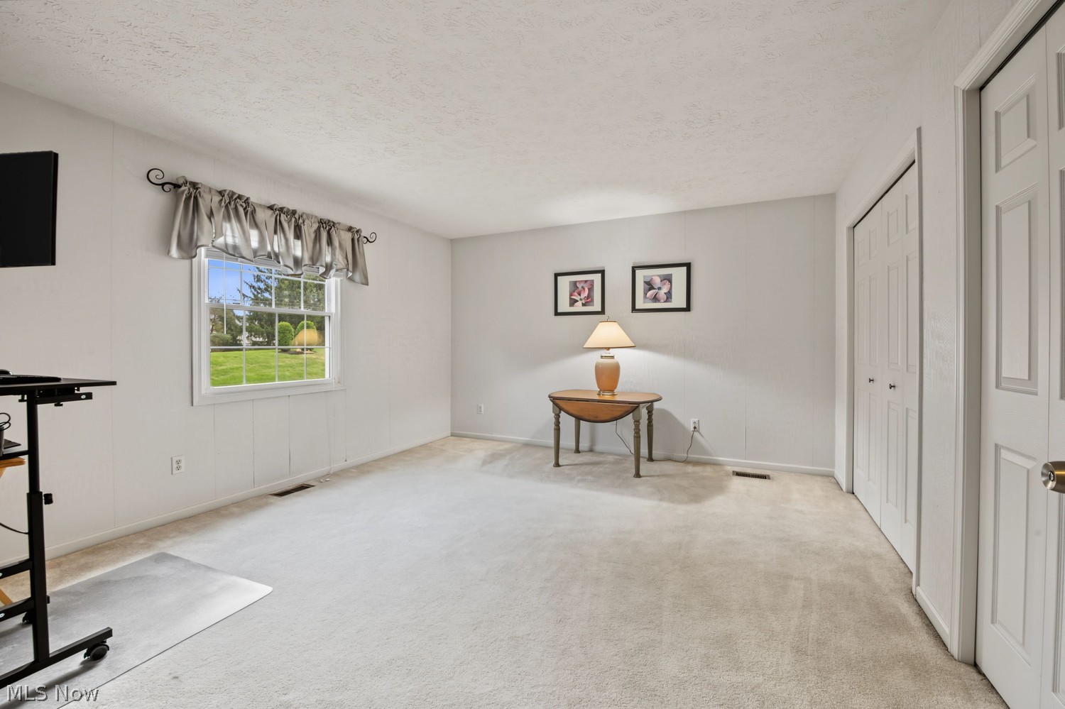 2056 Jennifer Street Akron OH 44313