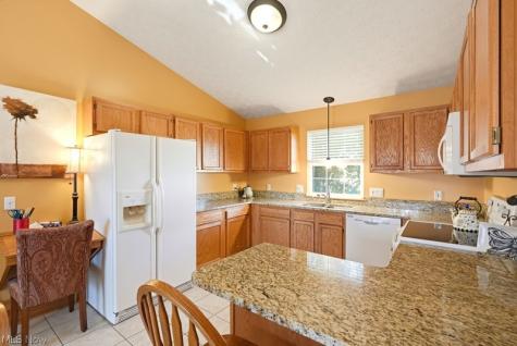11 River Ridge Lane Munroe Falls OH 44262
