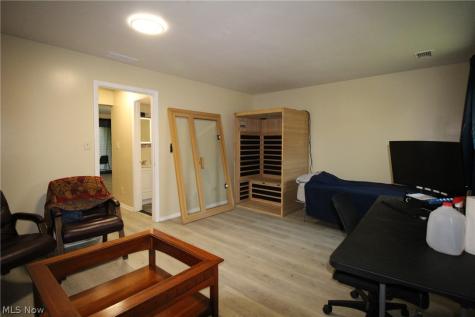 6270 Greenwood Sagamore Hills OH 44067