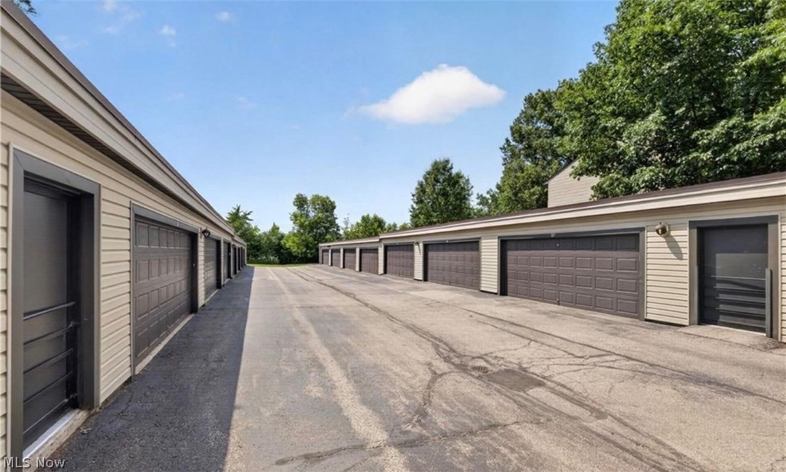6270 Greenwood Sagamore Hills OH 44067