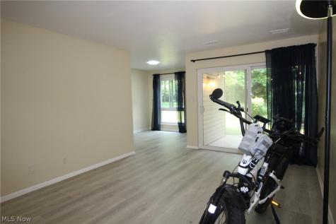 6270 Greenwood Sagamore Hills OH 44067