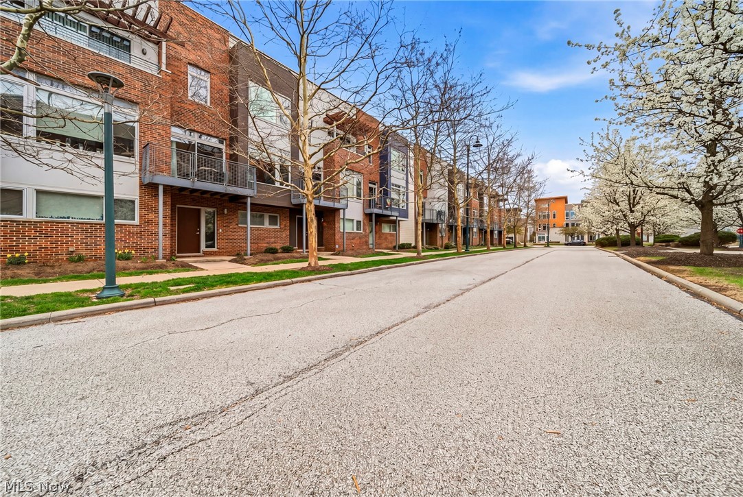 1245 W 75th Street Cleveland OH 44102