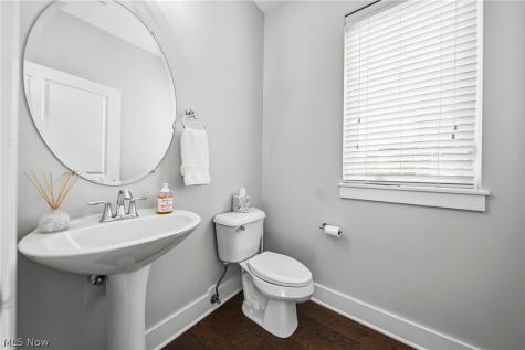 1245 W 75th Street Cleveland OH 44102
