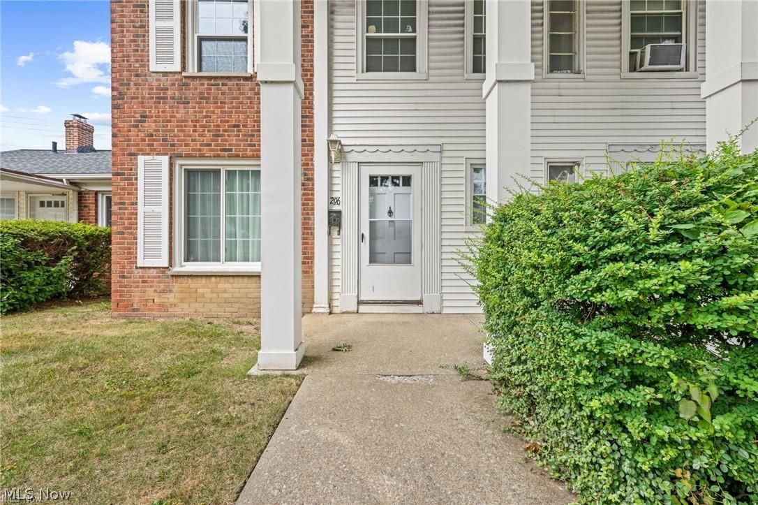 296 E 235th Street Euclid OH 44123