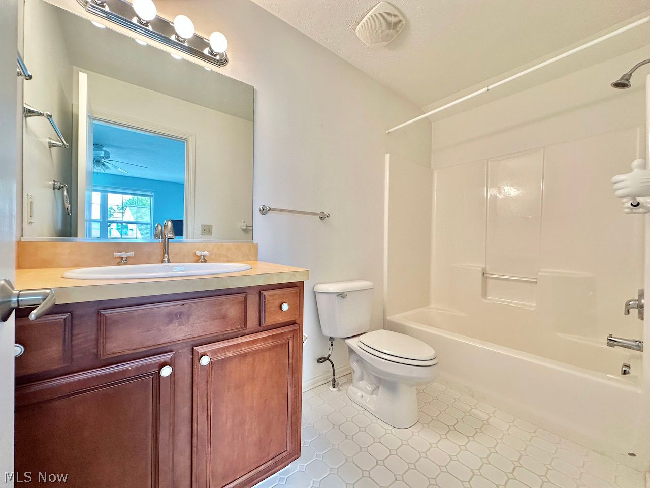 1070 Somerset Lane Aurora OH 44202