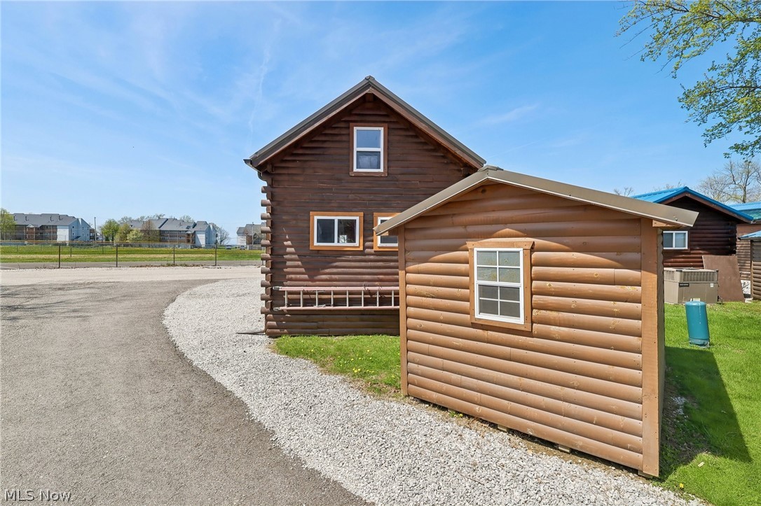 5919 Lake Road W Ashtabula OH 44004