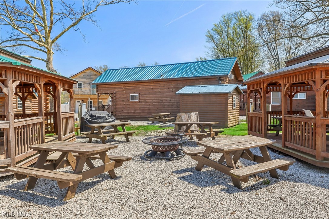 5919 Lake Road W Ashtabula OH 44004