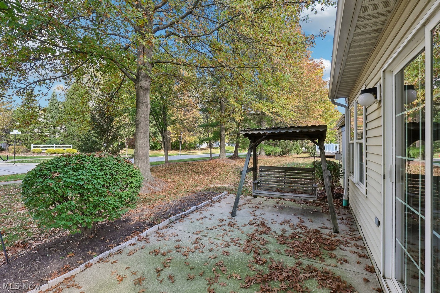 9058 W Windsor Drive W Olmsted Falls OH 44138
