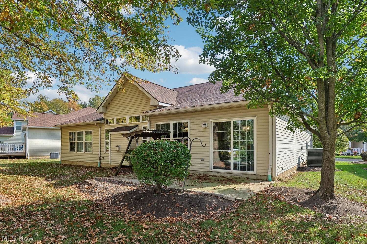 9058 W Windsor Drive W Olmsted Falls OH 44138