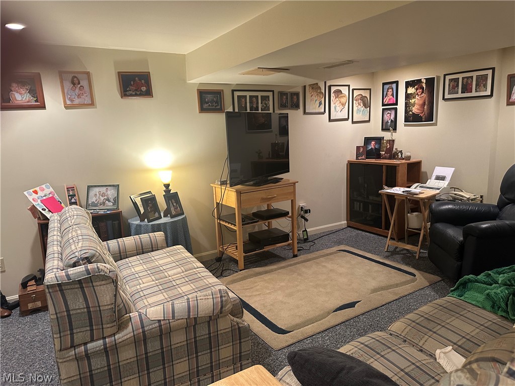 840 W Park Avenue Hubbard OH 44425