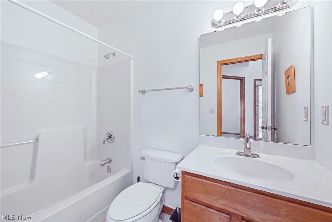 1182 Orchard Bend Drive Salem OH 44460