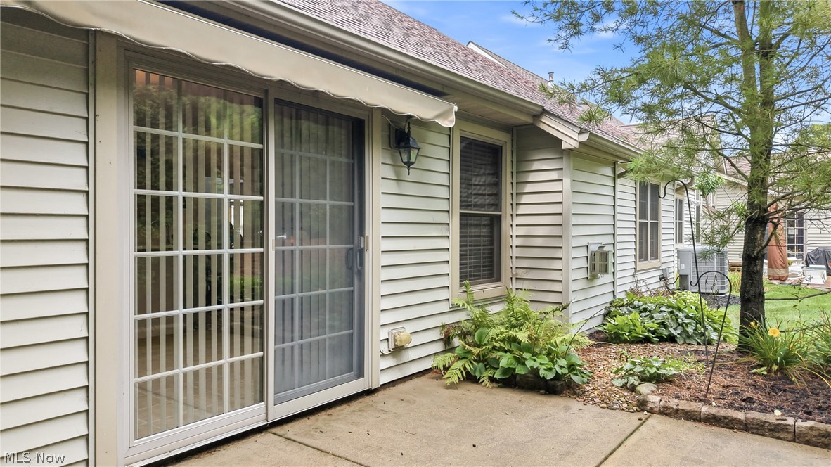 1182 Orchard Bend Drive Salem OH 44460