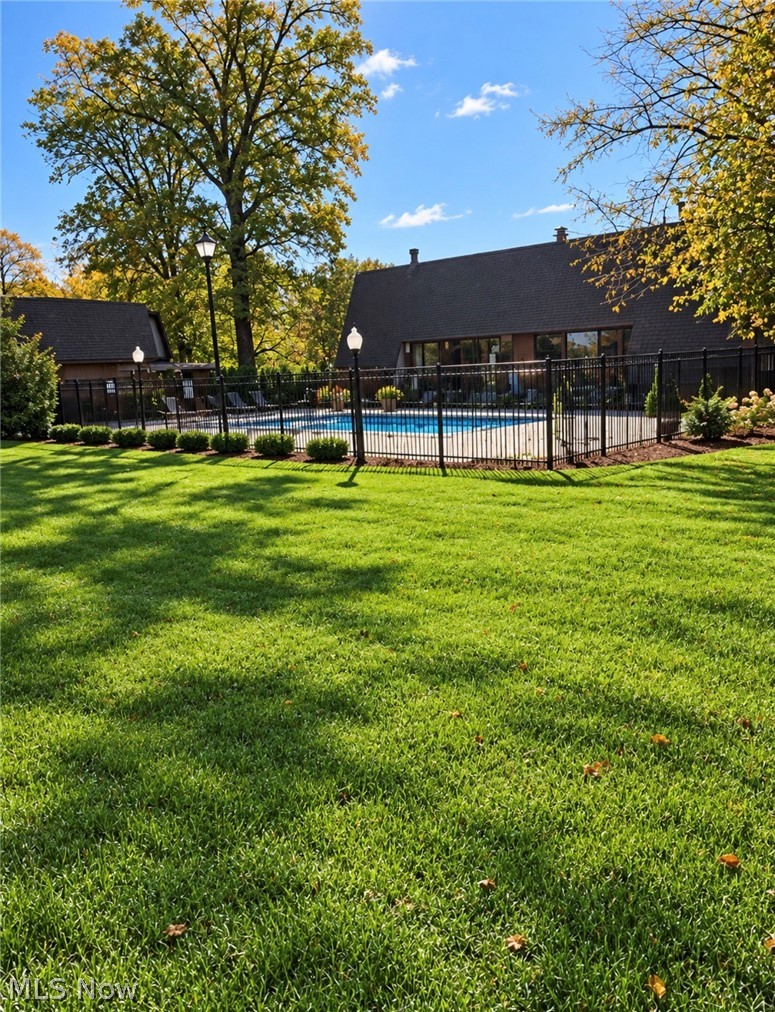 5498 Worth Forest Place E Columbus OH 43229