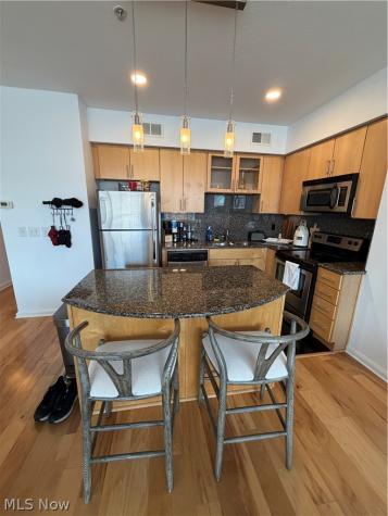 1237 Washington Avenue Cleveland OH 44113