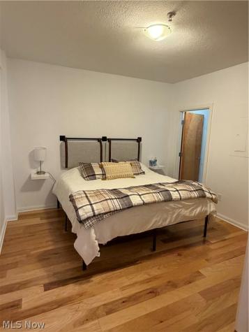 1237 Washington Avenue Cleveland OH 44113