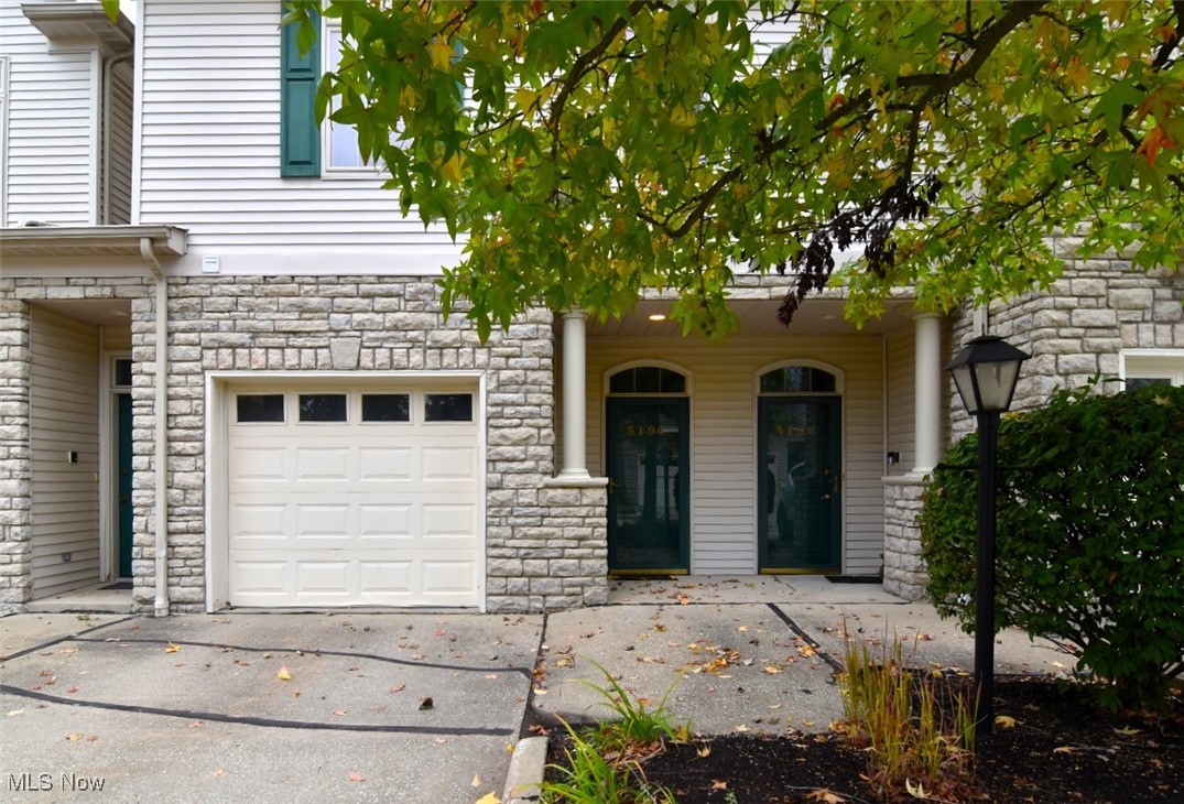 3194 Richmond Road Beachwood OH 44122