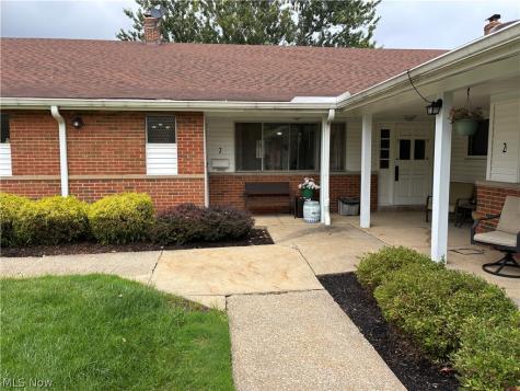 25500 Country Club North Olmsted OH 44070