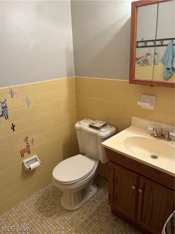 25500 Country Club North Olmsted OH 44070