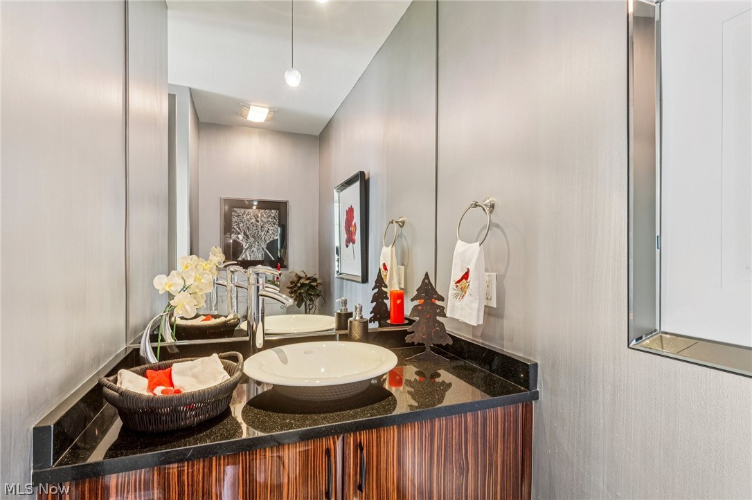 448 Equestra N Aurora OH 44202