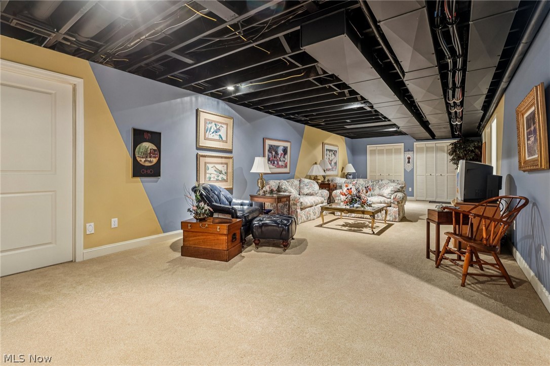 448 Equestra N Aurora OH 44202