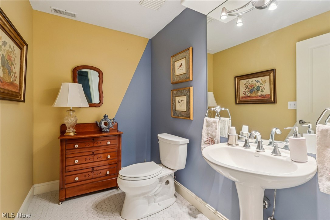 448 Equestra N Aurora OH 44202
