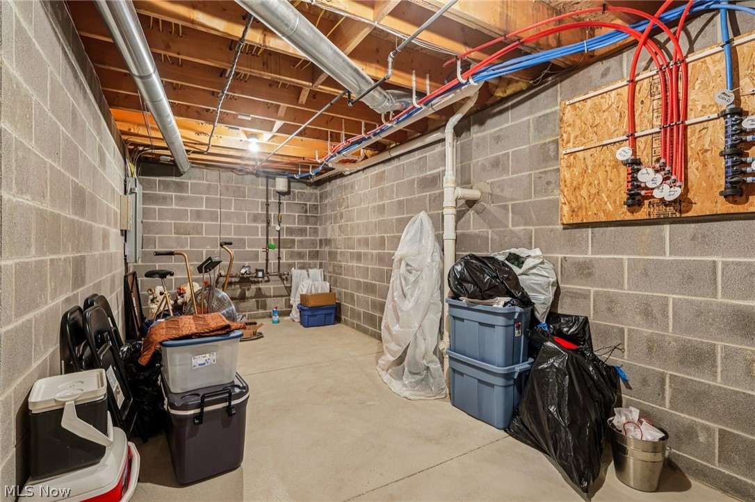 448 Equestra N Aurora OH 44202