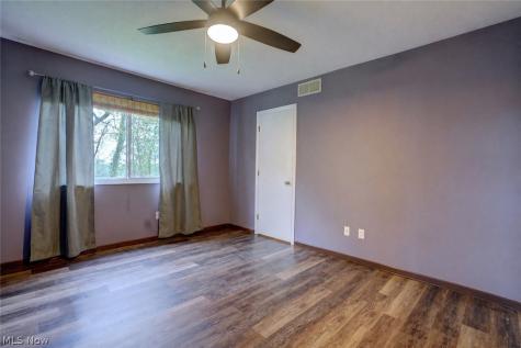 378 Deepwood Drive Wadsworth OH 44281