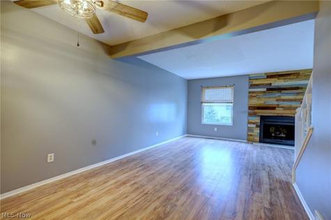 378 Deepwood Drive Wadsworth OH 44281