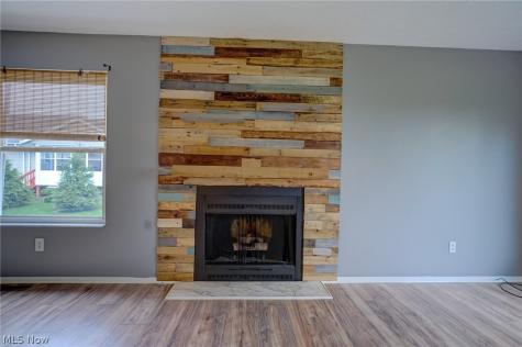 378 Deepwood Drive Wadsworth OH 44281