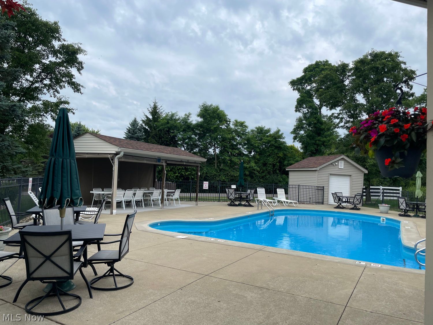 695 E Western Reserve Road Poland OH 44514