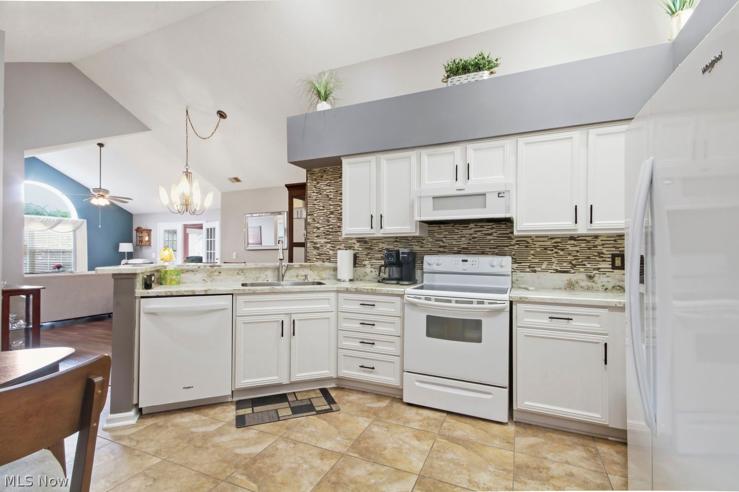 695 E Western Reserve Road Poland OH 44514