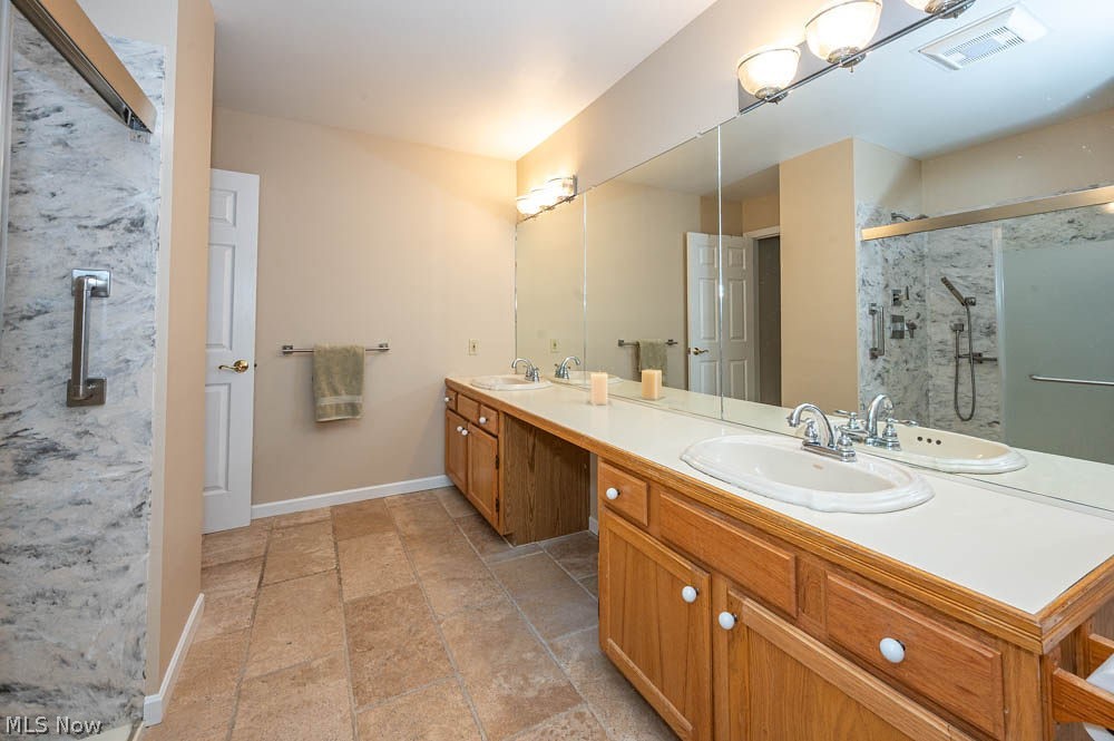 901 Armstrong Lane Unit 5 East Liverpool OH 43920