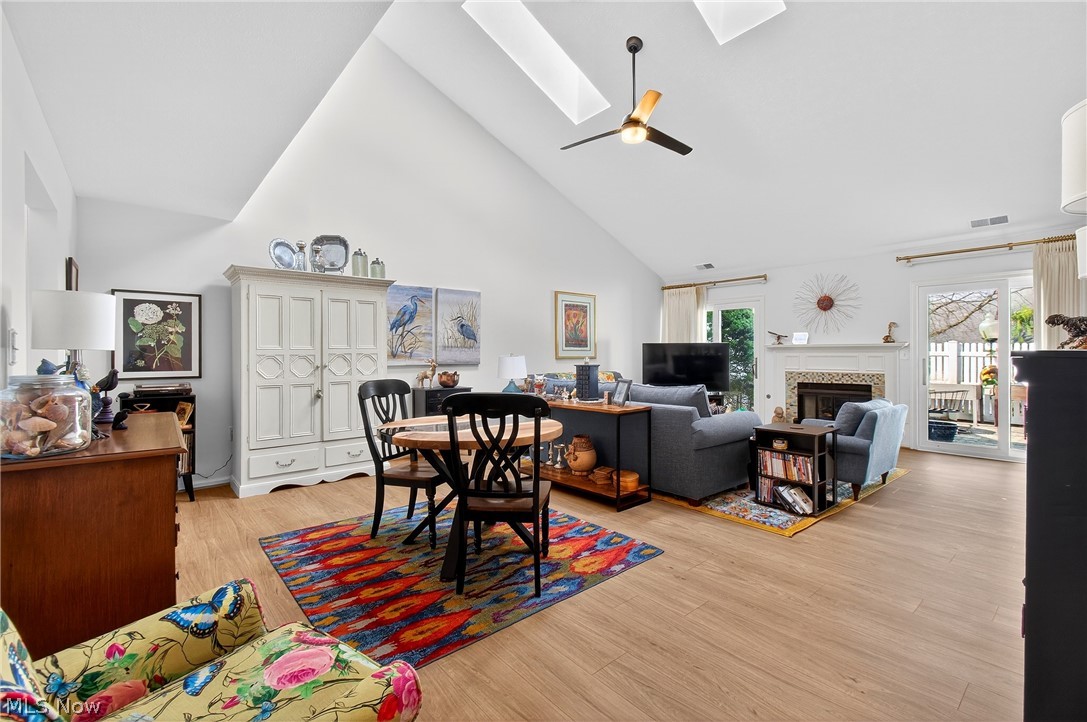 858 Sutton Place Akron OH 44313